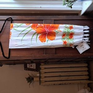 Pareau nwt tropical orange hibiscus flowers scarf 100% rayon